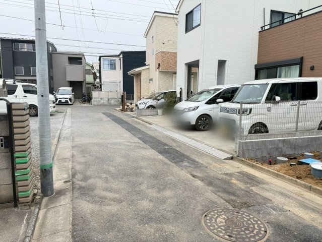 川越市大塚2丁目　新築一戸建て　1号棟の前面道路含む現地写真|撮影済み
