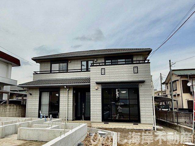 平塚市東真土３丁目　中古戸建の前面道路含む現地写真|現地外観