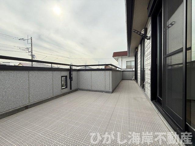平塚市東真土３丁目　中古戸建のバルコニー|ベランダ