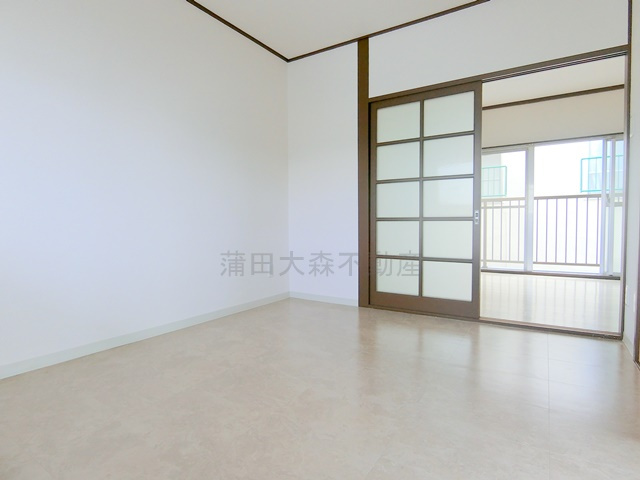 ハイツ徳司の居間・リビング