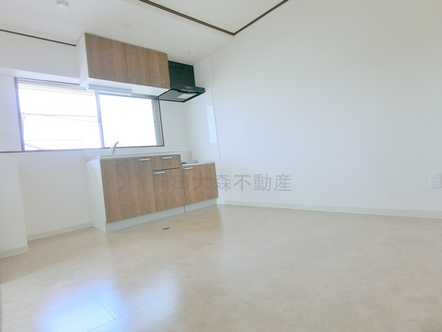 ハイツ徳司の居間・リビング