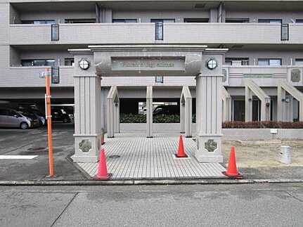 フローレンス八木駅前|ワイドバルコニーで陽当り良好◎