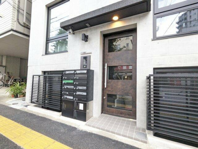 【エントランス】 | コルク本駒込 |  