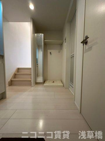 フローレスタ葛西の玄関