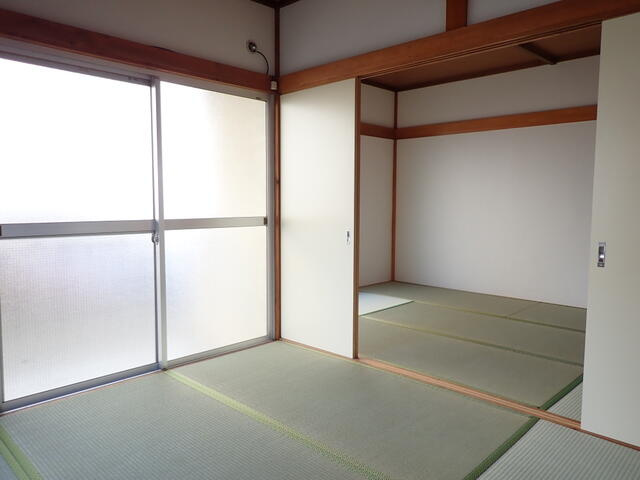 和室４．５帖。別角度写真