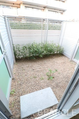 【庭】 | GARNETRESIDENCE伏見稲荷