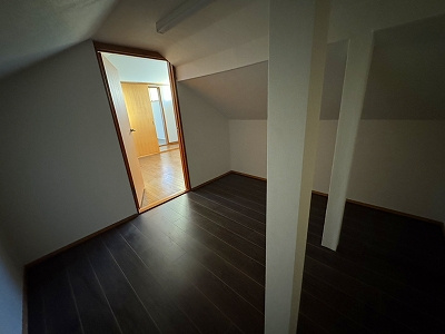 大倉ハウスの居間・リビング