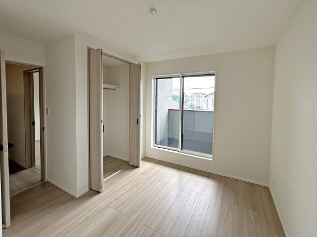 【春日井市東野町Ⅱ 限定1邸】ワイド間口×駐車3台×長期優良住宅の洋室|6.5帖洋室