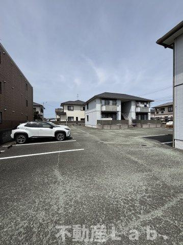 シャーメゾン古城　Ａ棟の駐車場