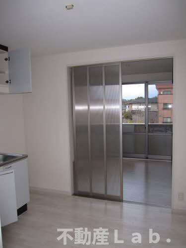 シャーメゾン古城　Ａ棟の居間・リビング