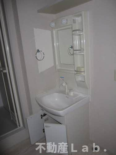 シャーメゾン古城　Ａ棟の洗面所