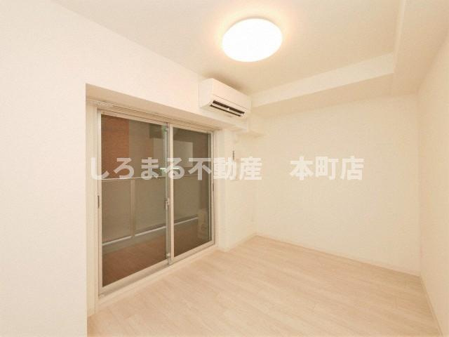 アドバンス上町台シュタットの居間・リビング