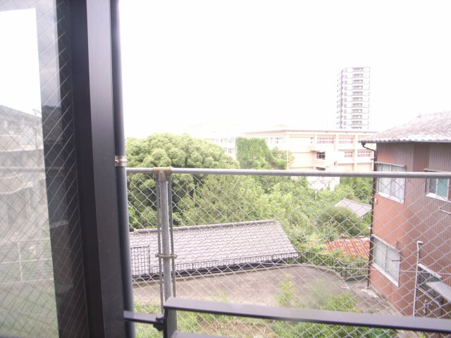 ダイナコートヒルズ折尾　1階の展望