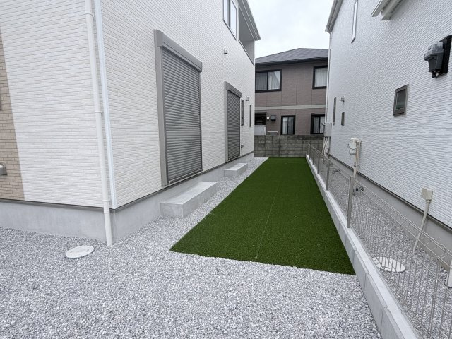 ハートフルタウン 前橋市広瀬町3丁目1番　B号棟の庭|ちょっとしたお庭付きです☆