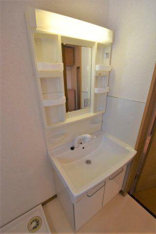 プレベールの独立洗面台