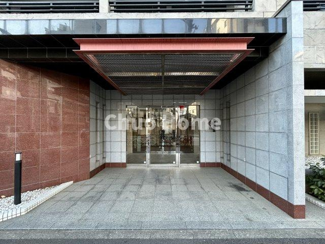 エルフィーノ浅草のエントランス|【エントランス】マンションのエントランスは、その物件の印象を決める、顔とも言える場所です。毎日通る場所ですからきれいなのが一番です。