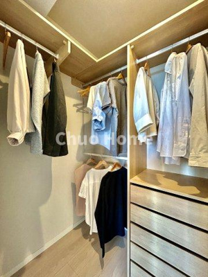 【収納】 | エルフィーノ浅草 | ウォークインクローゼット