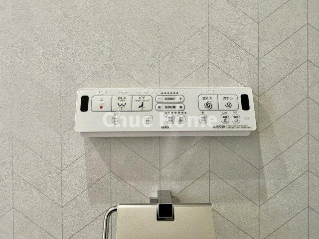 エルフィーノ浅草の内装|【ウォシュレット】清潔に使いたいお手洗いには最適な設備です。もちろんウォームレットも標準装備です。