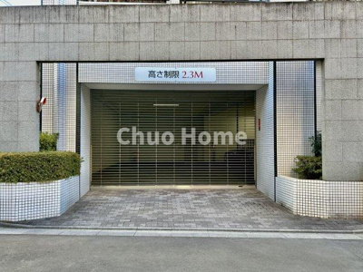 【駐車場】 | エルフィーノ浅草 | 【敷地内駐車場】最新の空き状況や費用などの詳細は担当スタッフまでお問い合わせください。