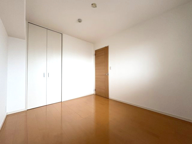 サーパス松江駅前の洋室|洋室約6帖