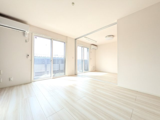 ヴィラージュたまプラーザ 桜の居間・リビング