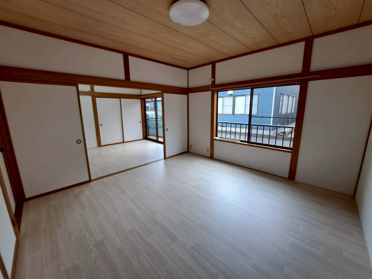 フローリッシュ豊栄の内装