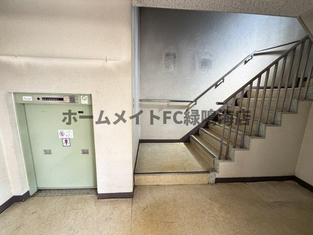 緑区大高町　一棟ビルの内装
