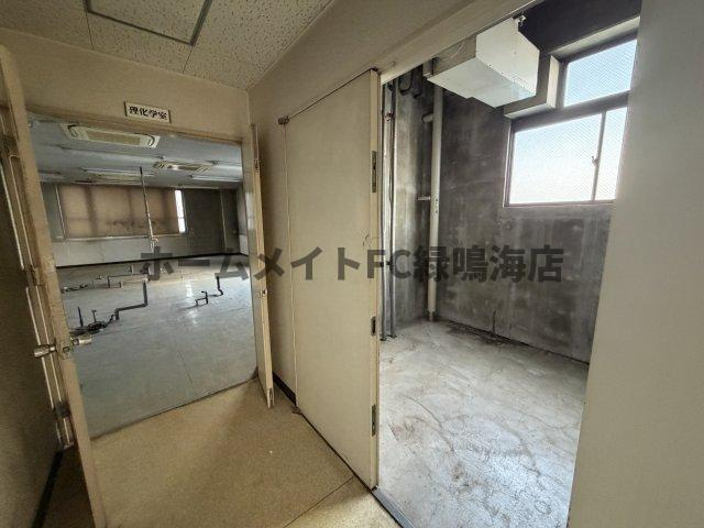 緑区大高町　一棟ビルの内装
