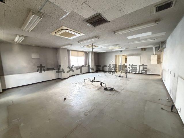 緑区大高町　一棟ビルの内装