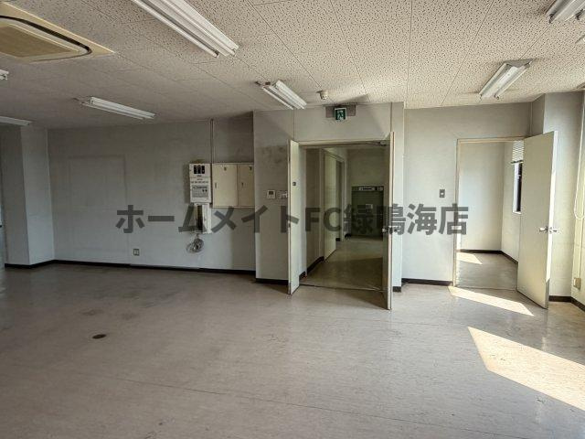 緑区大高町　一棟ビルの内装