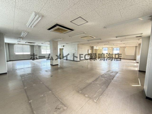 緑区大高町　一棟ビルの内装