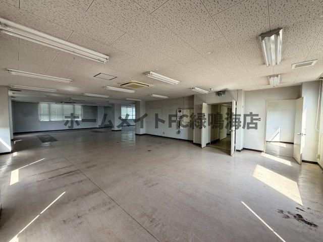緑区大高町　一棟ビルの内装