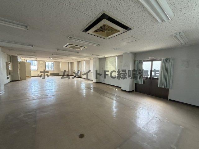 緑区大高町　一棟ビルの内装