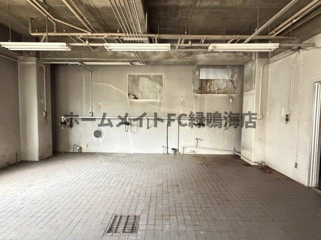 緑区大高町　一棟ビルの内装