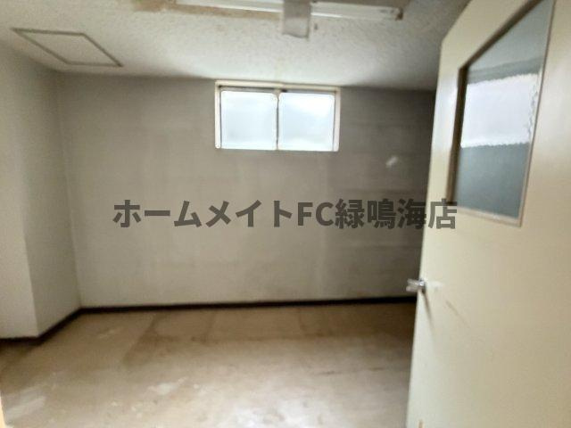 緑区大高町　一棟ビルの内装