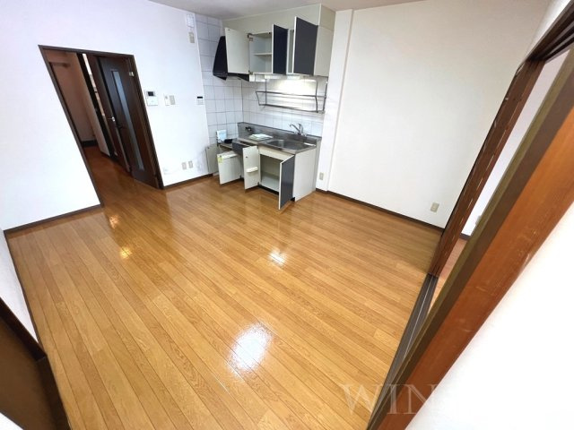 杉浦マンションの居間・リビング|イメージ（同建物内別部屋の写真です）