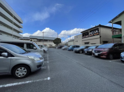 【駐車場】 | 吹田芙蓉ハイツ | サイトに掲載されていない箇所の写真、撮影してお届けさせて頂きます！気になる物件で、見たい部分の画像が無い場合は、弊社スタッフまでご連絡下さいませ。お客様の気になる箇所を、カメラにて撮影して参ります！