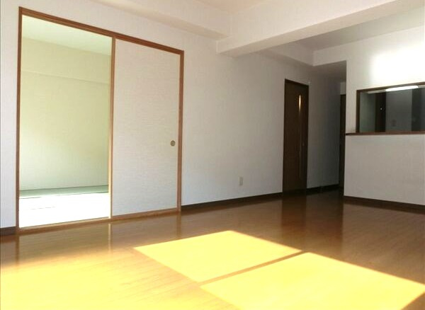 エアーシャトー六田のその他
