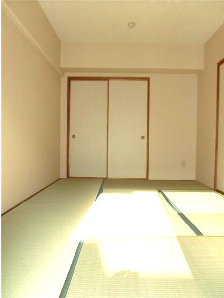 エアーシャトー六田の和室