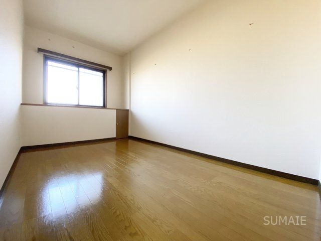 アステリ与野本町弐番館の寝室|シンプルな内装です！
