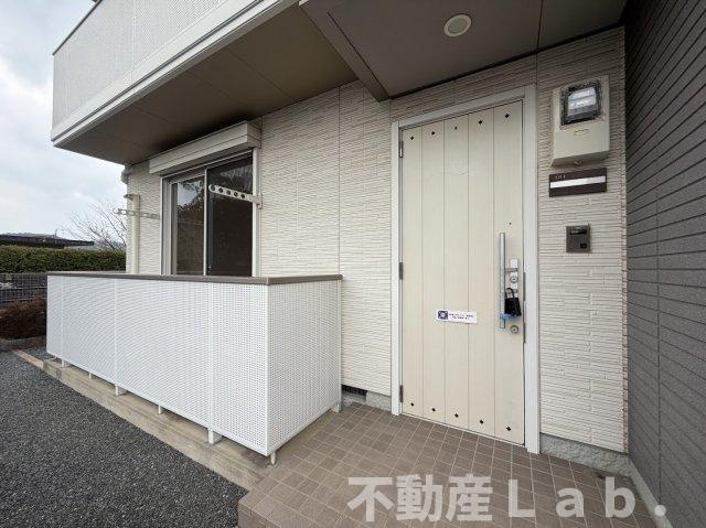 サンビレッジ定府のエントランス