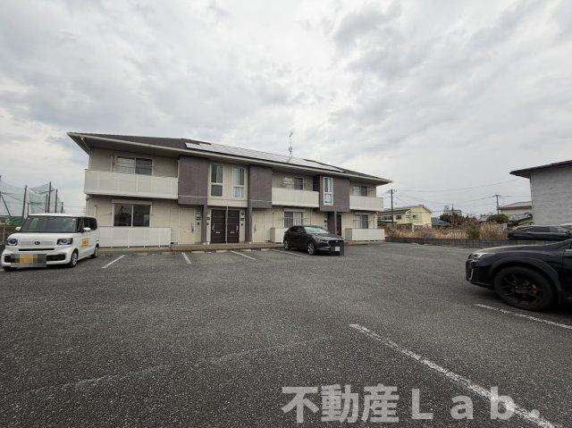 サンビレッジ定府の駐車場