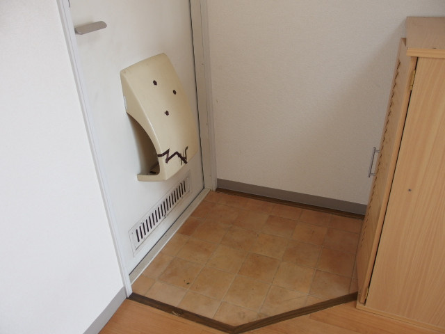 レジデンス翔の玄関