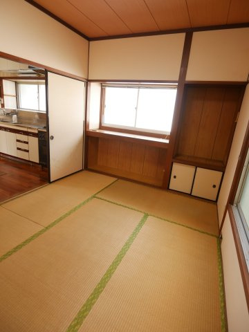 メルヴェーユ貸家の和室