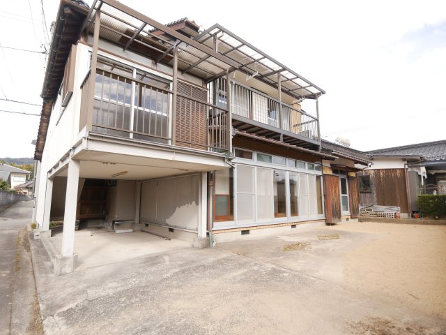 メルヴェーユ貸家の外観