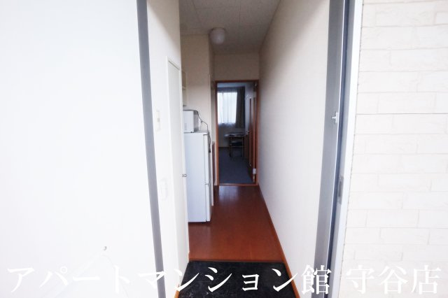 レオパレスTMおゆみ野の玄関