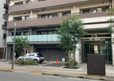 【構造・工法・仕様】 | クリオレジダンス八王子ザ・マークス | ＳＲＣ造は強度や耐震性の面でもRC造と比べて優れています。そのため、10階建以上の高層または超高層マンションなどの建築にも多く採用されています。柱や梁などのサイズが小さくても高い耐震性を確保できます。