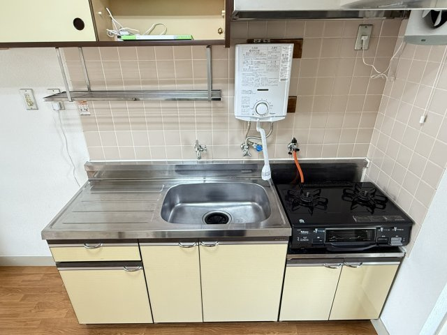 ハイツKKMのキッチン|別室の写真です。