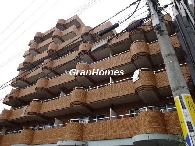 姫路市岡町の賃貸マンションの外観