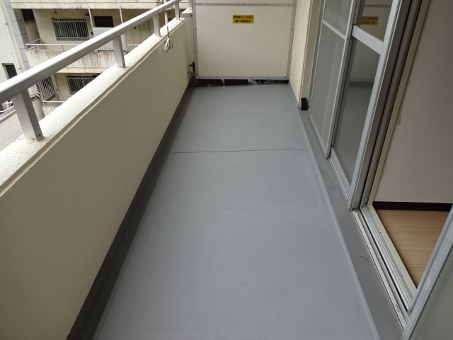 姫路市岡町の賃貸マンションのバルコニー